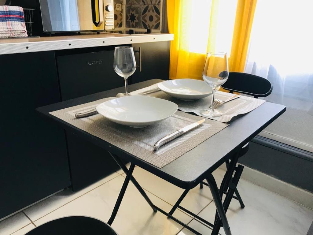 Le Nid Abbevillois Apartment แอบบ์วิลล์ ภายนอก รูปภาพ